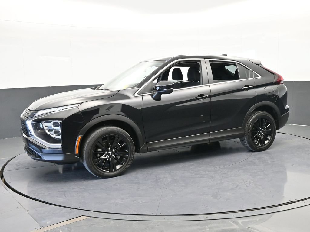 Used 2023 Mitsubishi Eclipse Cross LE image 2