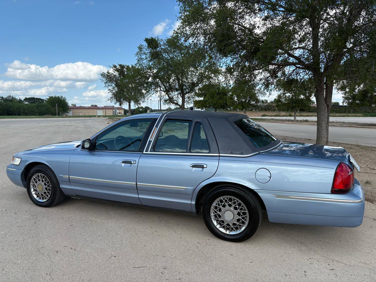 Used 1998 Mercury Grand Marquis GS RWD image 6