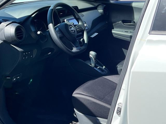 New 2025 Nissan Kicks Play S image 11