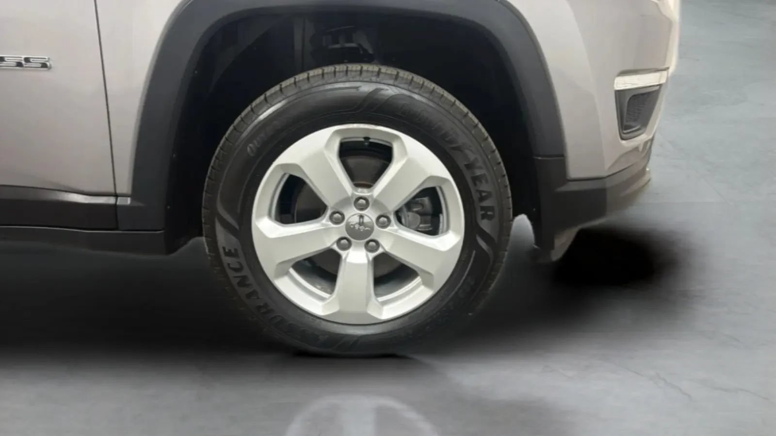 Used 2018 Jeep Compass Latitude w/ Popular Equipment Group AWD/4WD image 25