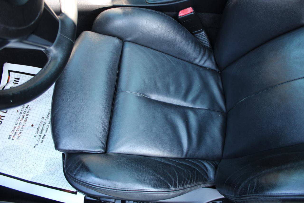 Used 2007 BMW 650i Coupe image 17