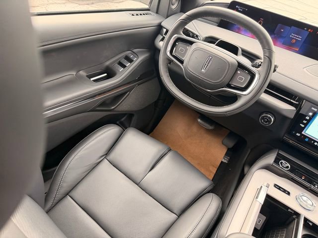 New 2025 Lincoln Navigator Reserve w/ Jet Appearance Package image 19