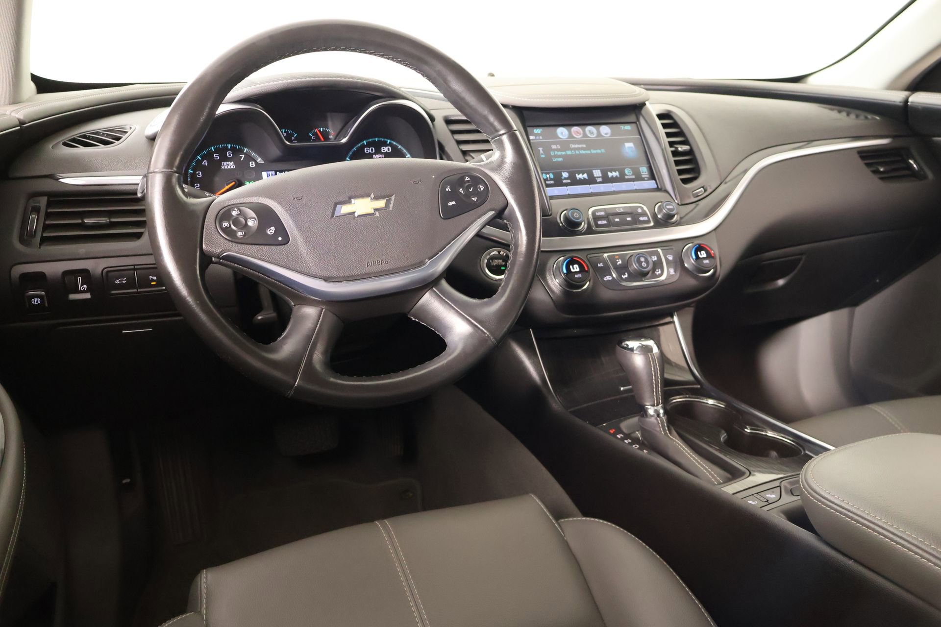 Used 2019 Chevrolet Impala LT w/ LT Convenience Package FWD image 2