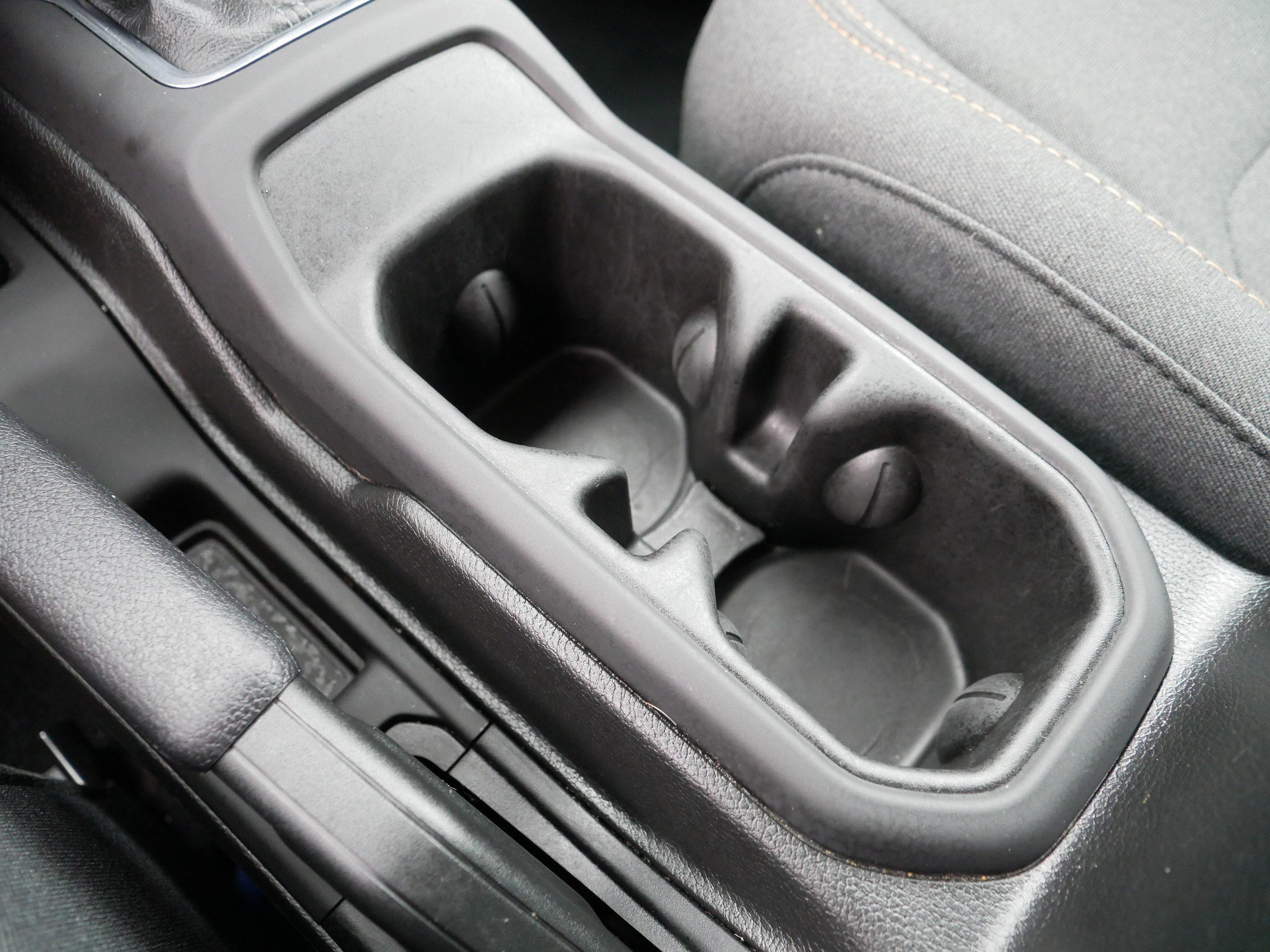 Used 2024 Jeep Wrangler Sport S image 31