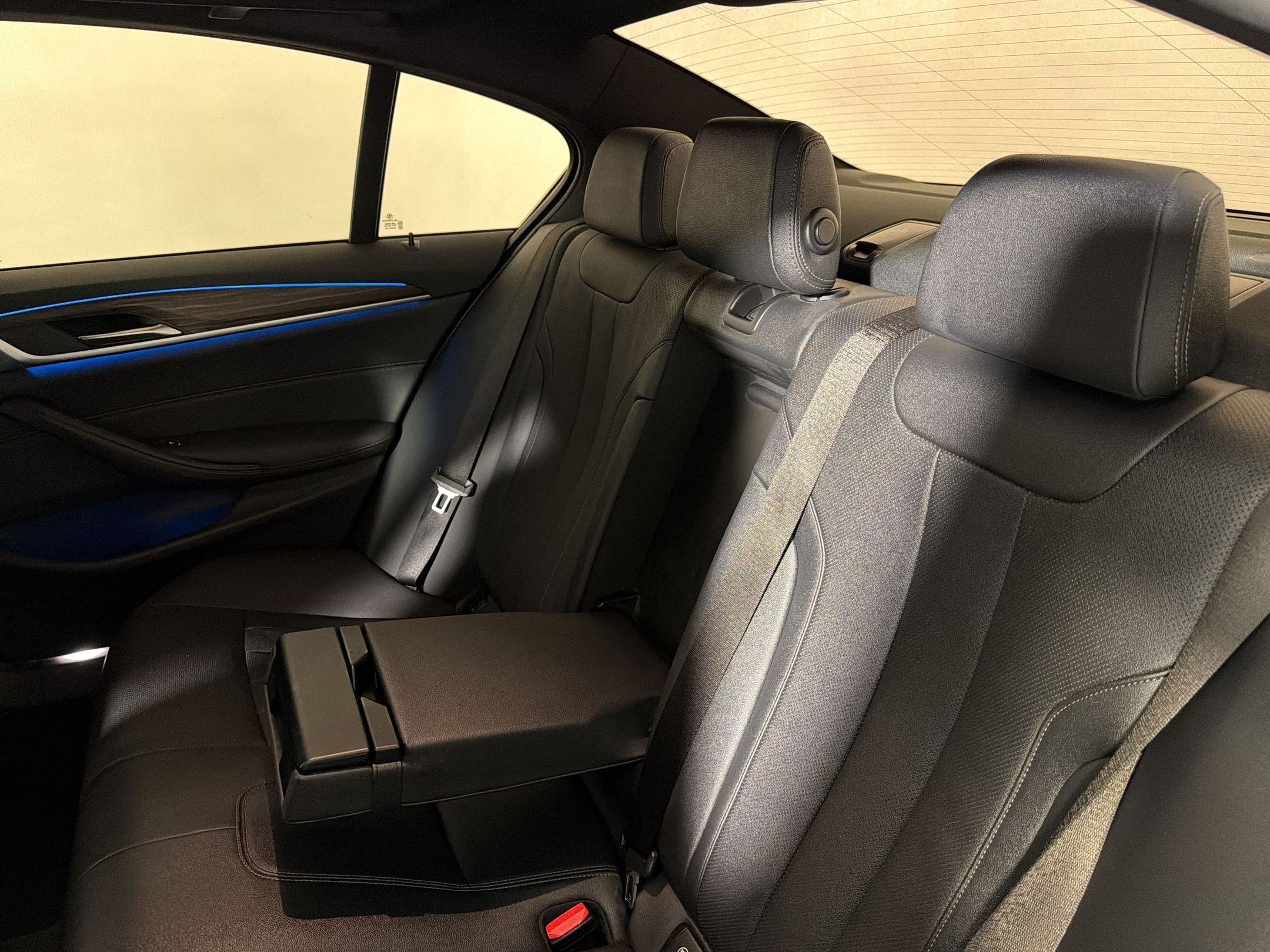 Used 2023 BMW 530e w/ Convenience Package RWD image 35