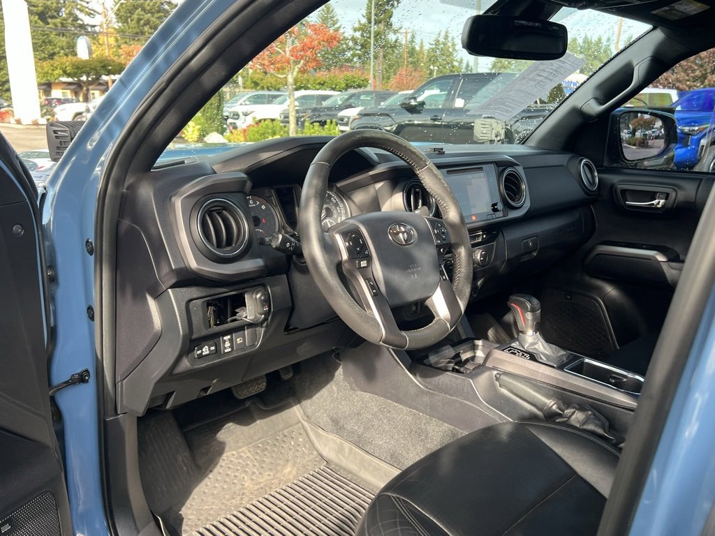 Used 2019 Toyota Tacoma TRD Off-Road image 11