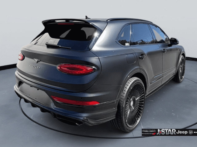 Used 2023 Bentley Bentayga Speed AWD/4WD image 5