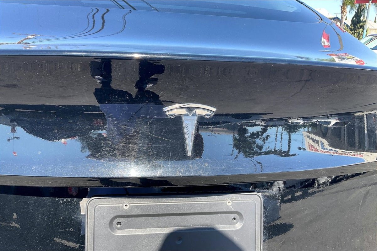 Used 2023 Tesla Model 3 Standard Range RWD image 8