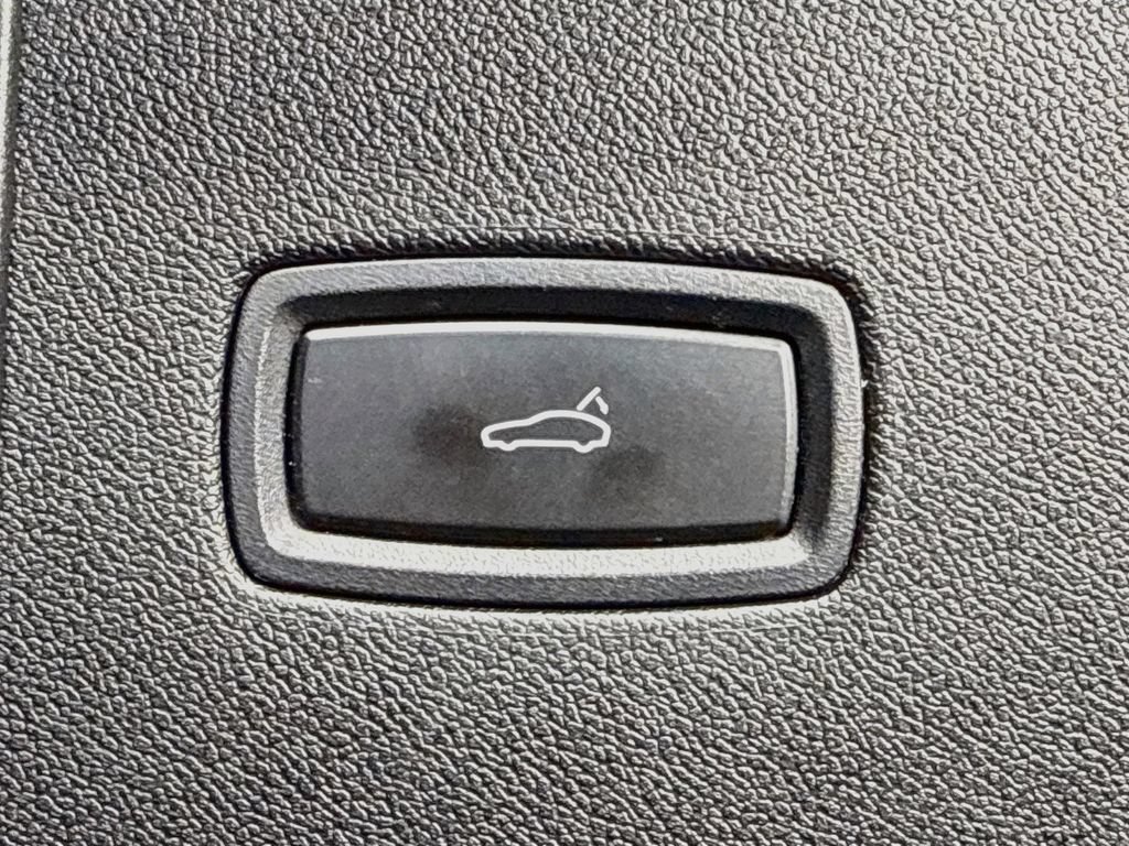 Used 2020 Porsche Cayenne AWD/4WD image 35