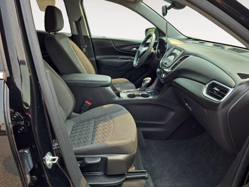 Used 2024 Chevrolet Equinox LT FWD image 10