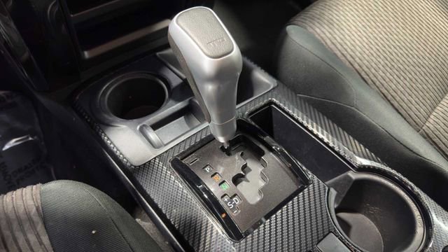 Used 2022 Toyota 4Runner TRD Off-Road AWD/4WD image 24