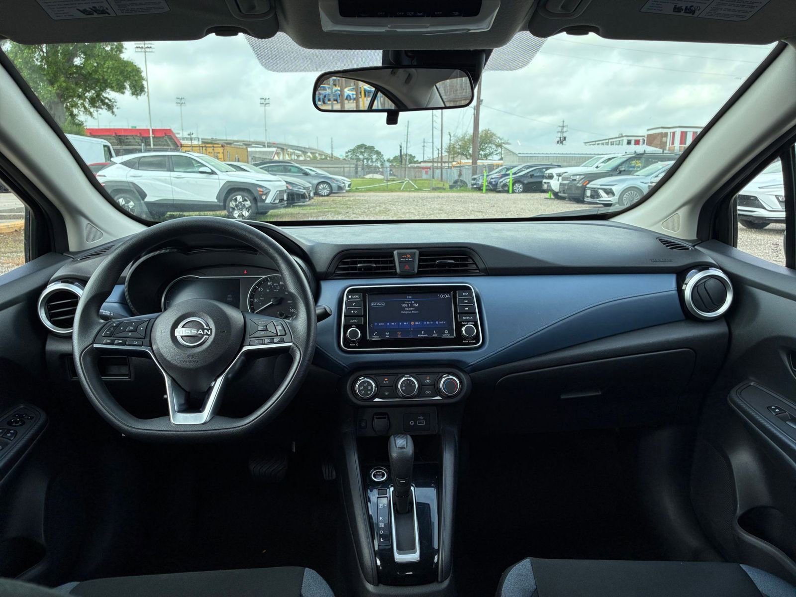 Used 2025 Nissan Versa SV image 25