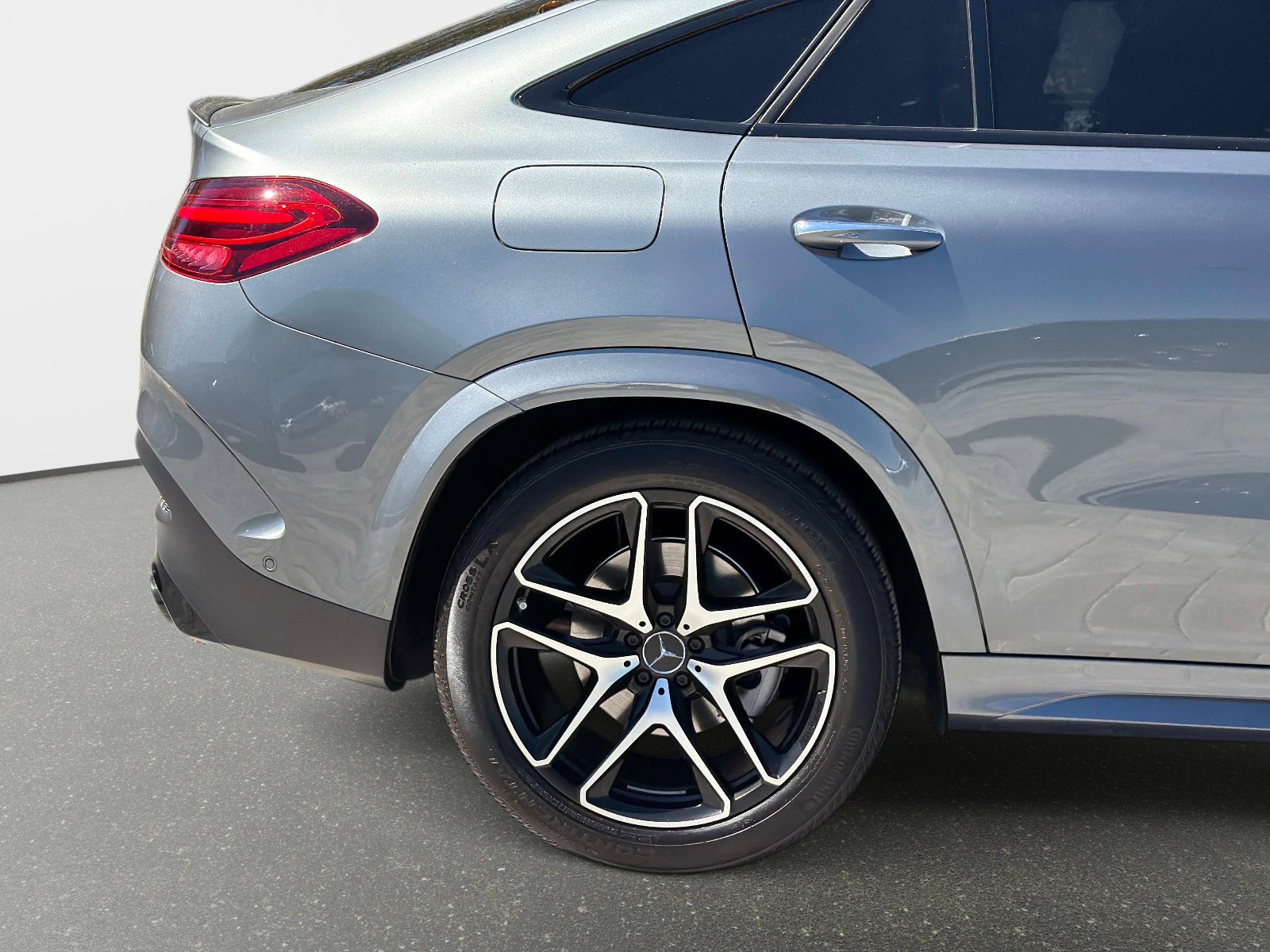 Used 2025 Mercedes-Benz GLE 53 AMG 4MATIC Coupe image 13