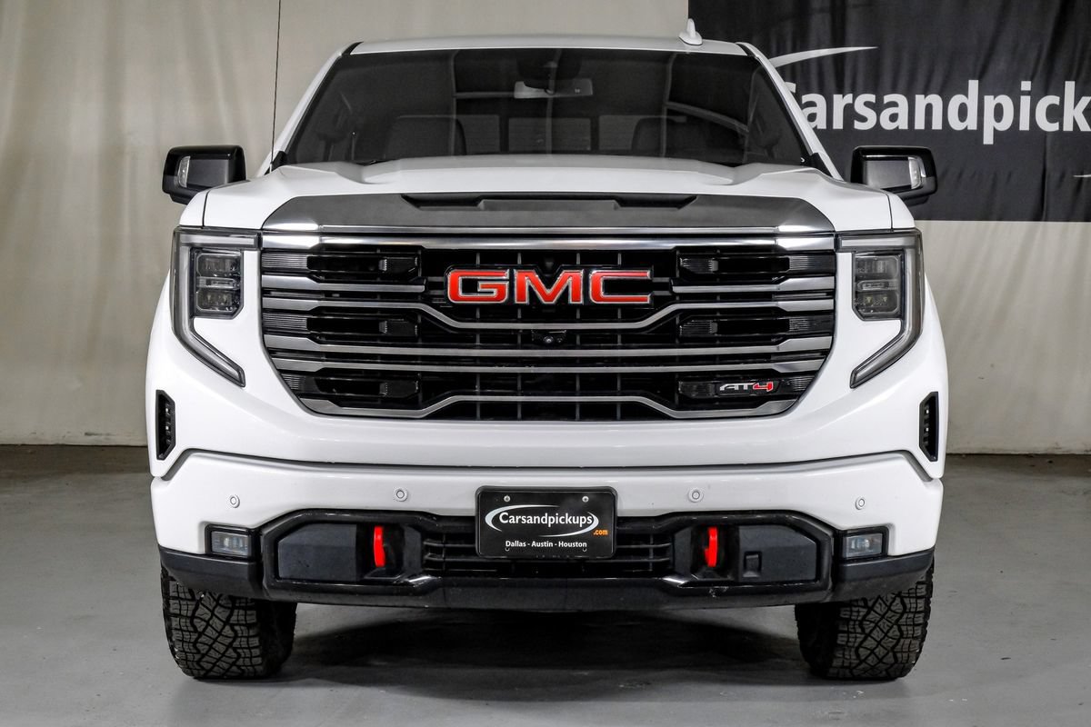 Used 2024 GMC Sierra 1500 AT4 w/ AT4 Premium Package AWD/4WD image 3