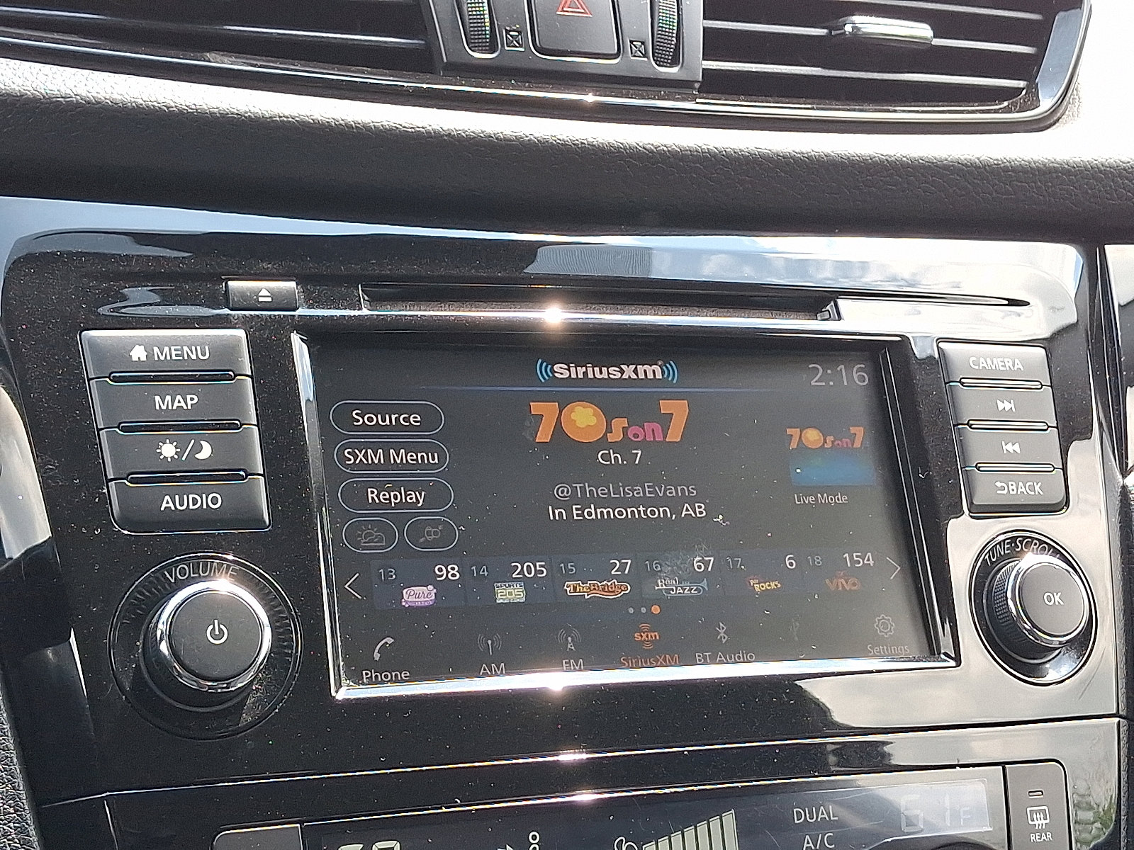 Used 2019 Nissan Rogue Sport SV w/ Technology Package image 16