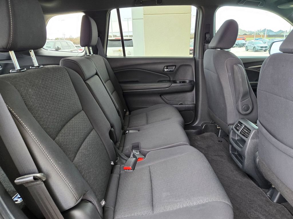 Used 2021 Honda Passport Sport image 24