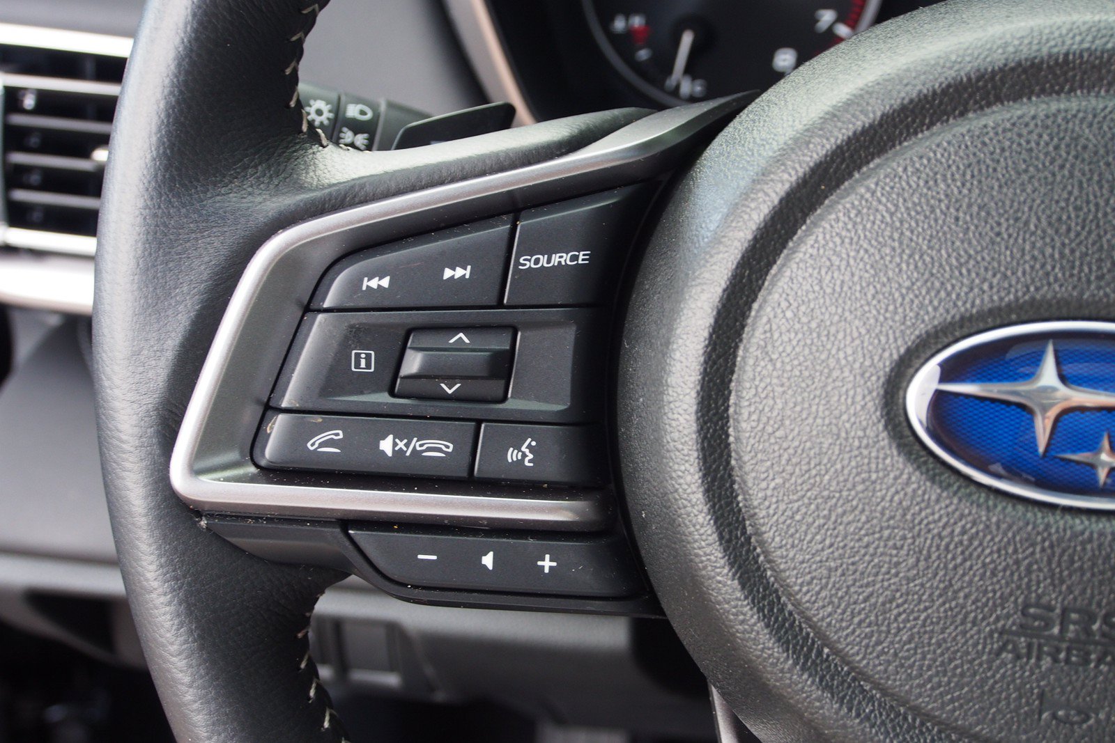 Used 2025 Subaru Outback Limited XT AWD/4WD image 23