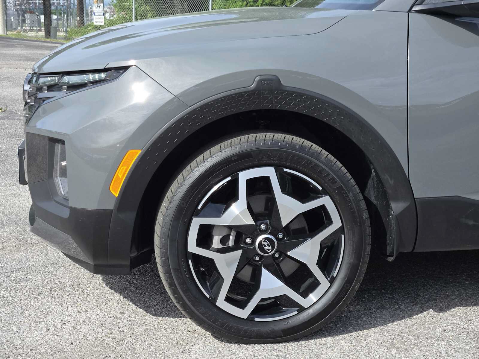 Certified 2023 Hyundai Santa Cruz Limited AWD/4WD image 8