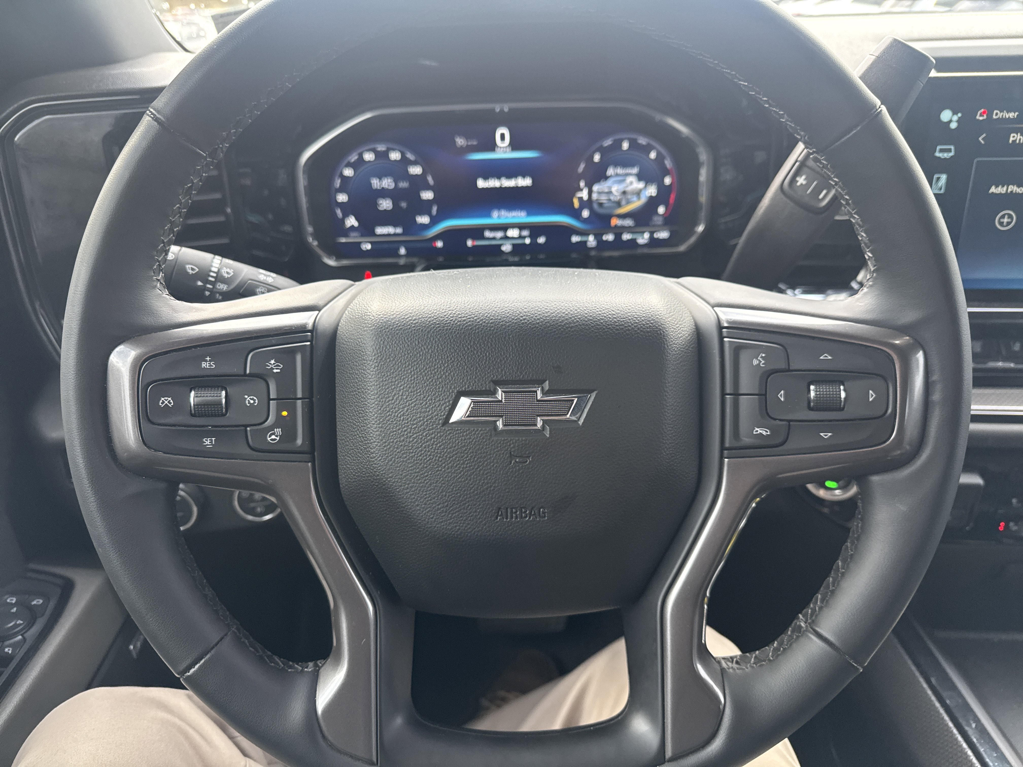 Used 2024 Chevrolet Silverado 2500 ZR2 w/ Technology Package image 17