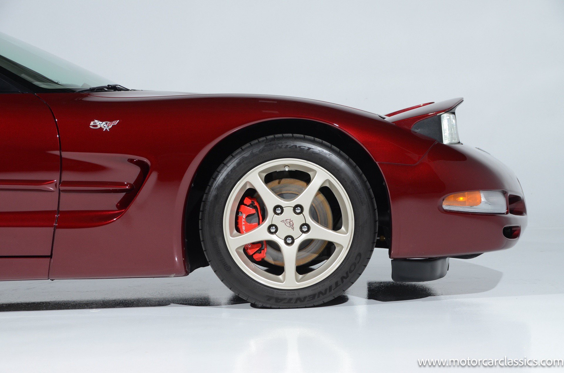 Used 2003 Chevrolet Corvette Coupe w/ Preferred Equipment Group1 RWD image 16