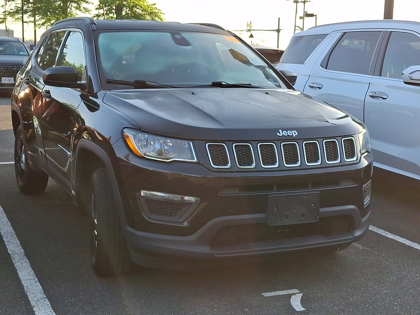 Used 2018 Jeep Compass Sport w/ Tech Group AWD/4WD image 5