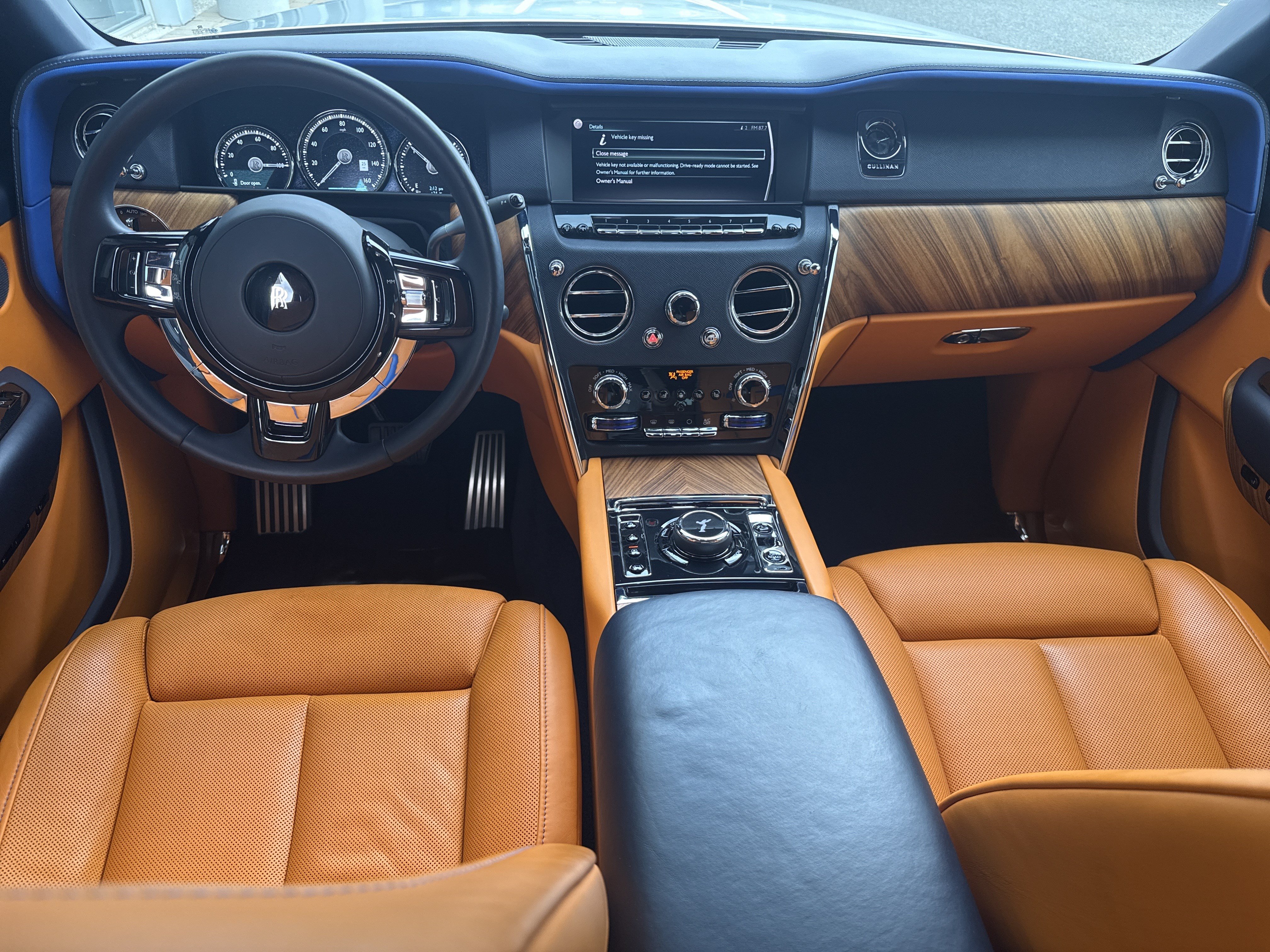 Certified 2021 Rolls-Royce Cullinan AWD/4WD image 4