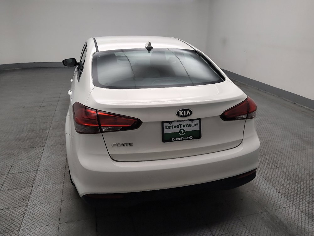 Used 2018 Kia Forte LX FWD image 6