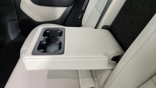 Certified 2026 Volvo XC40 B5 Plus w/ Protection Package Premier AWD/4WD image 65