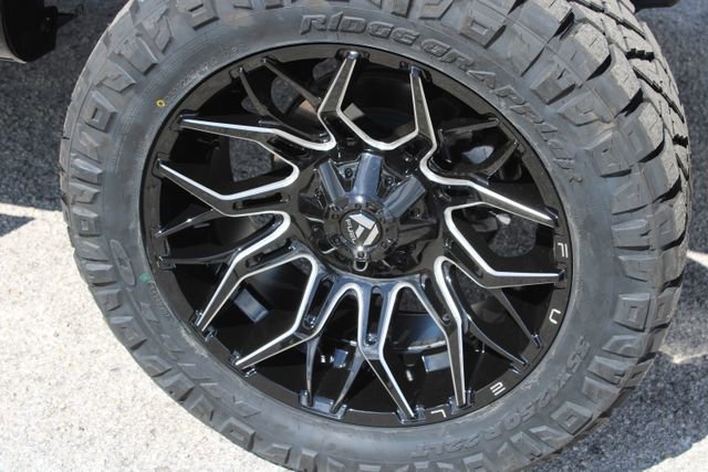 Used 2025 Chevrolet Silverado 1500 LT image 26