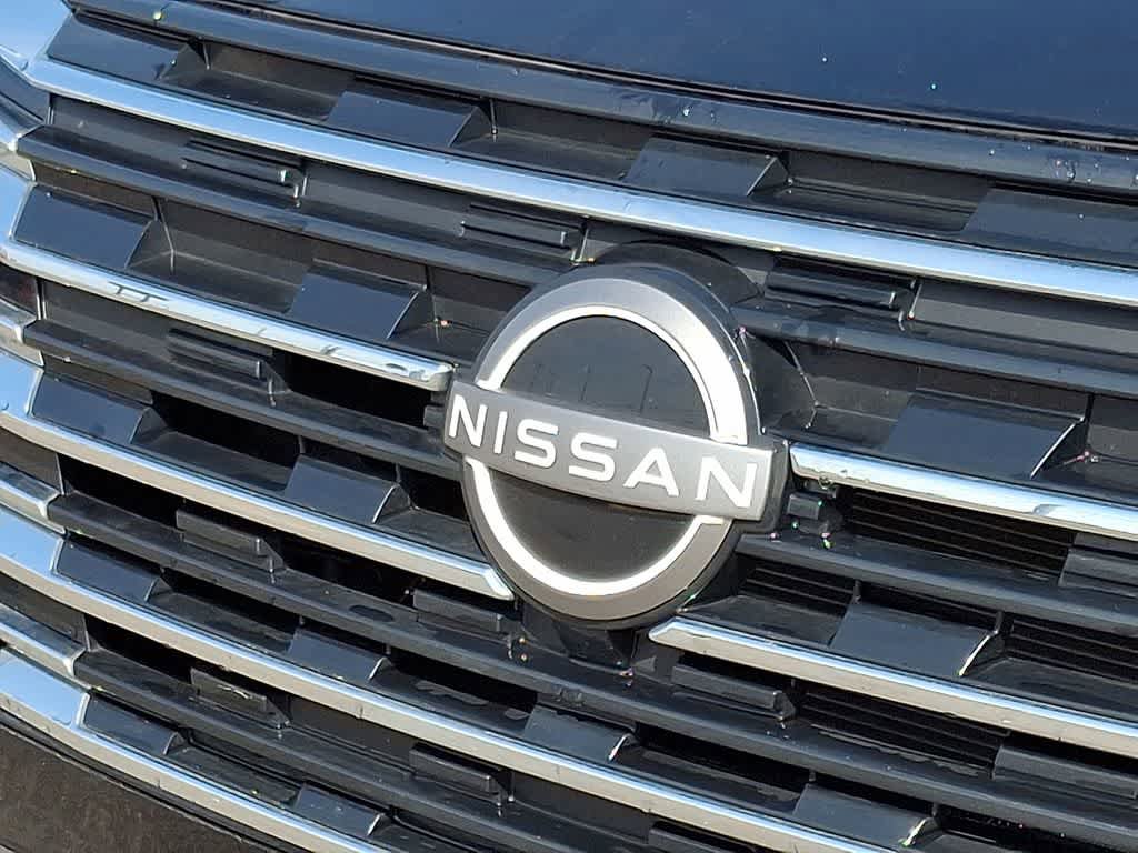 Used 2025 Nissan Rogue SV FWD image 29
