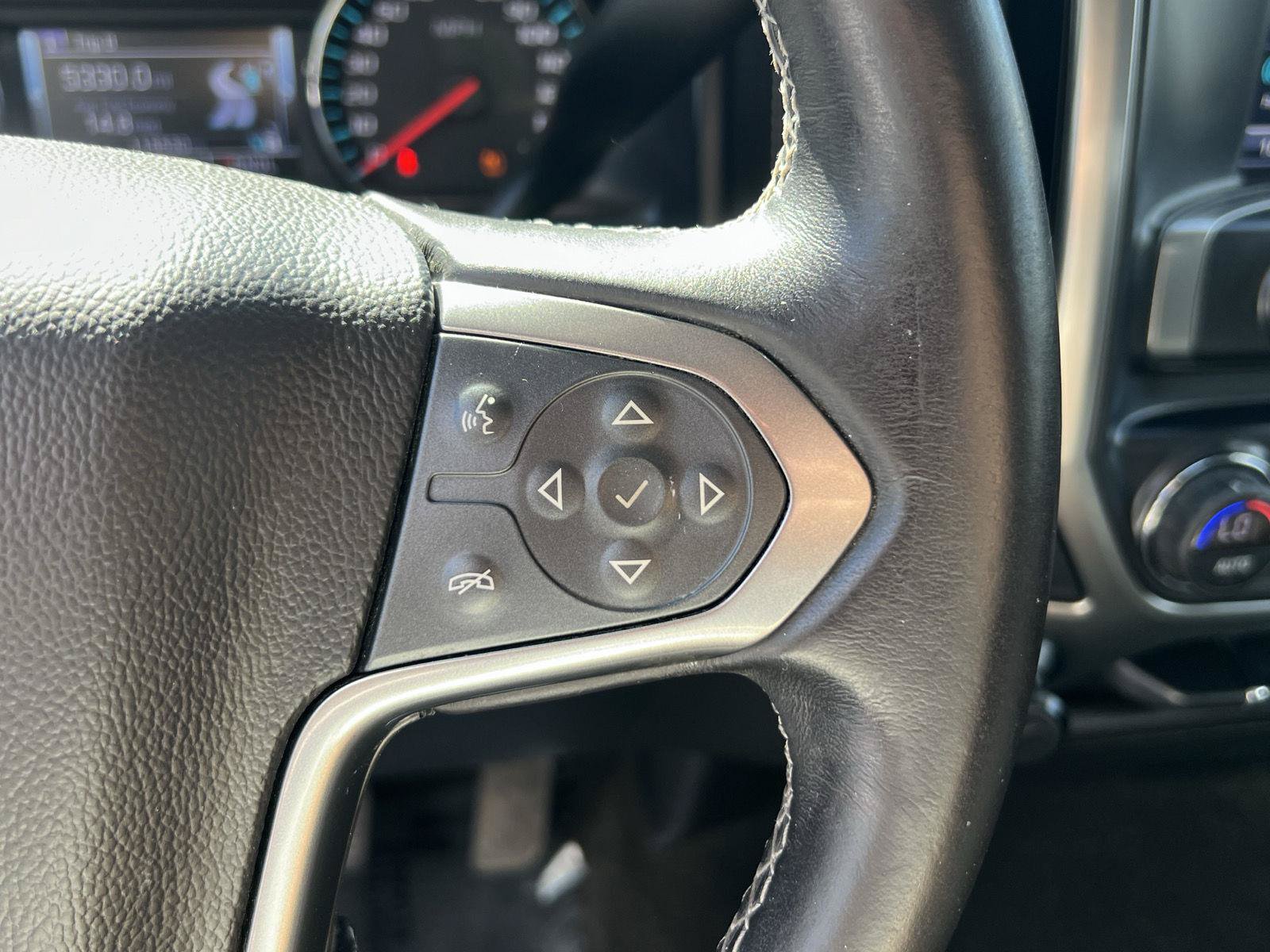 Used 2017 Chevrolet Silverado 1500 LTZ AWD/4WD image 33