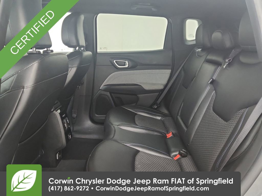 Certified 2024 Jeep Compass Latitude image 30
