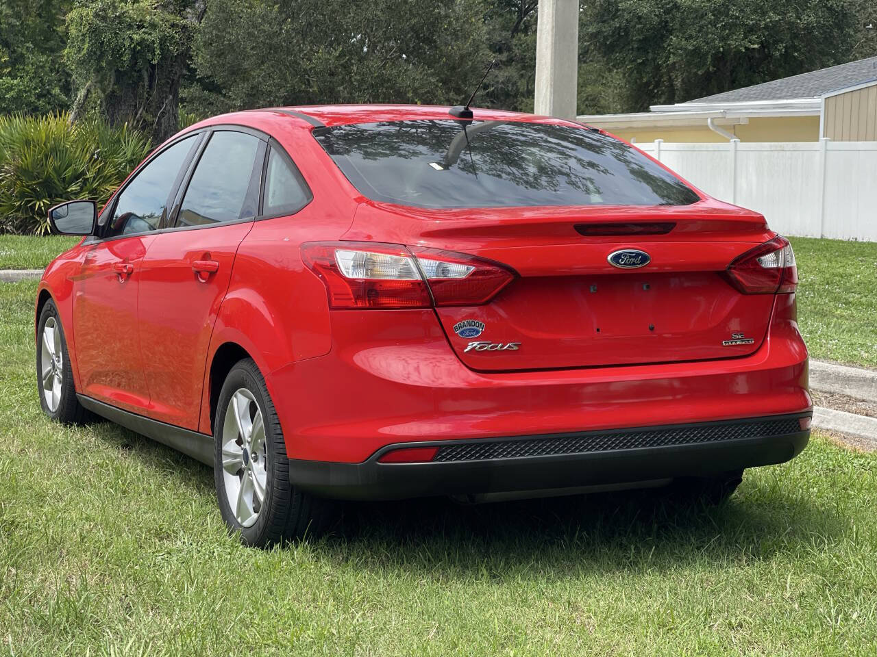 Used 2014 Ford Focus SE FWD image 24