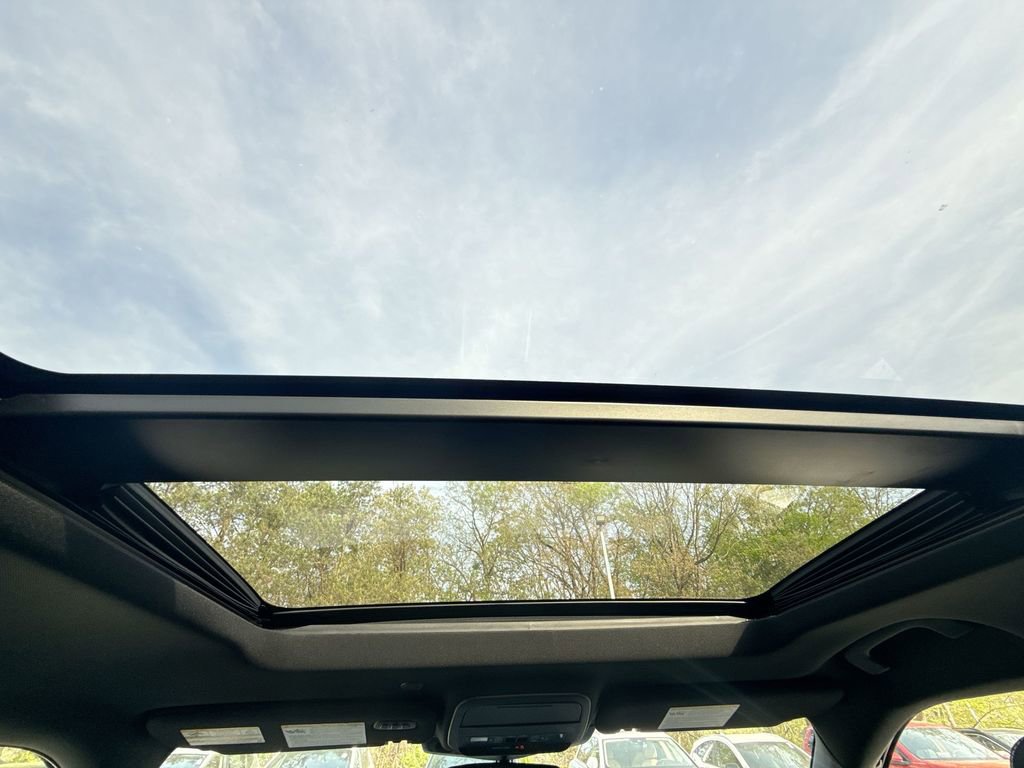 Used 2020 Ford Explorer ST w/ ST High-Performance Pack AWD/4WD image 16