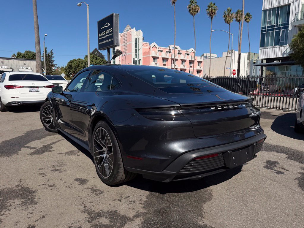 Used 2022 Porsche Taycan RWD image 7