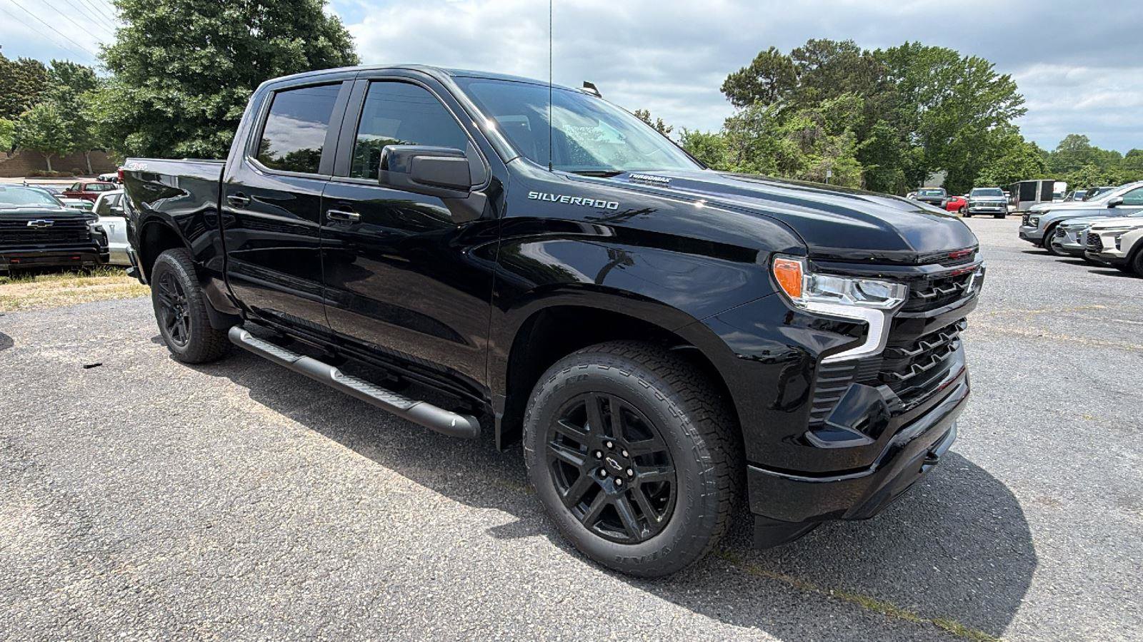New 2026 Chevrolet Silverado 1500 RST w/ RST Select Package AWD/4WD image 3