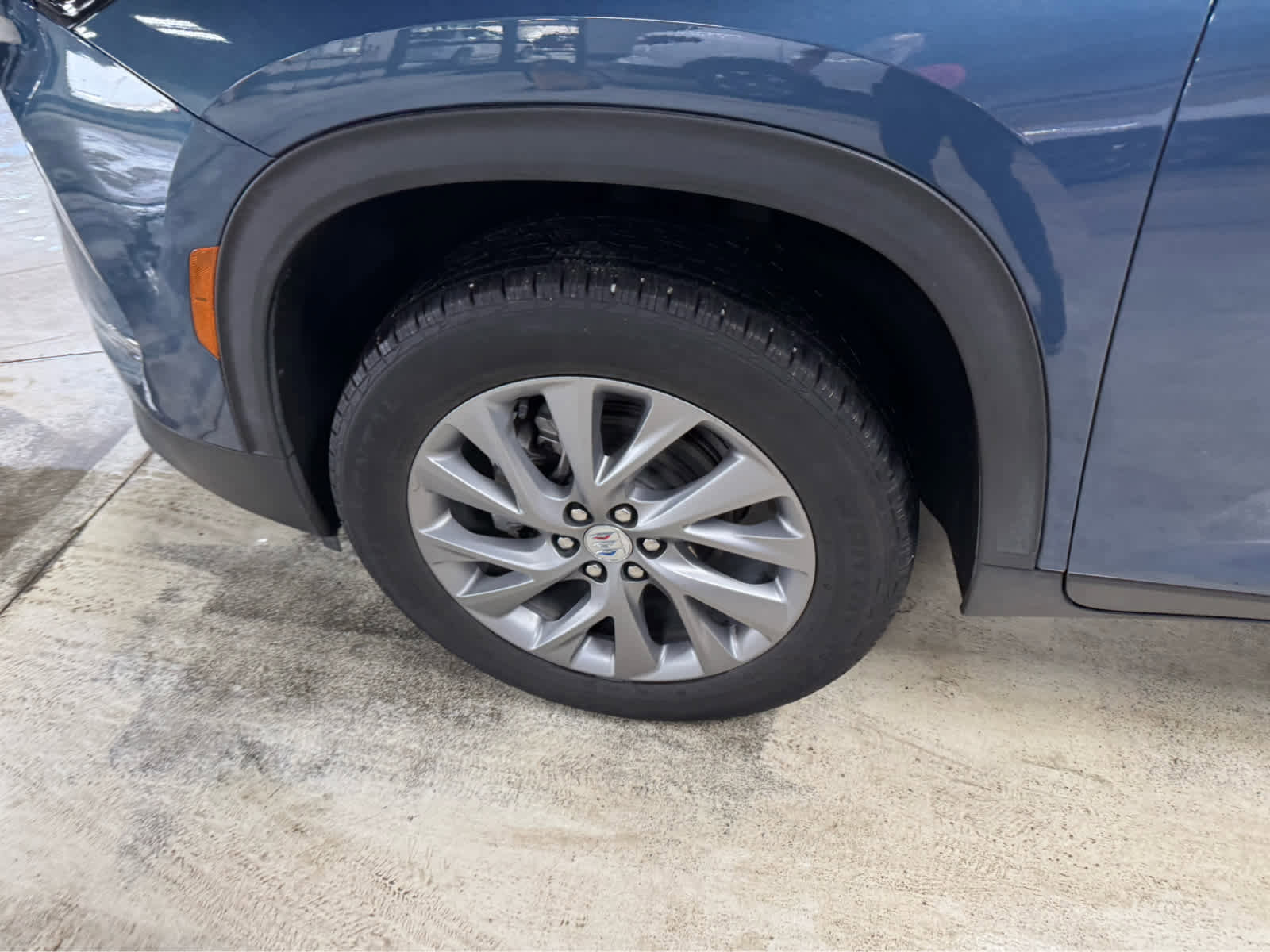 Certified 2025 Buick Enclave Preferred image 10