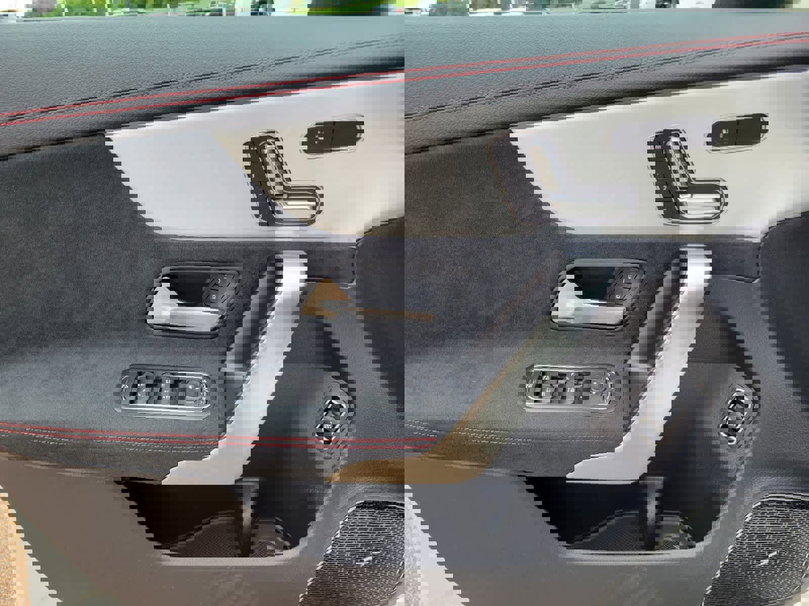 New 2025 Mercedes-Benz CLA 35 AMG 4MATIC image 12