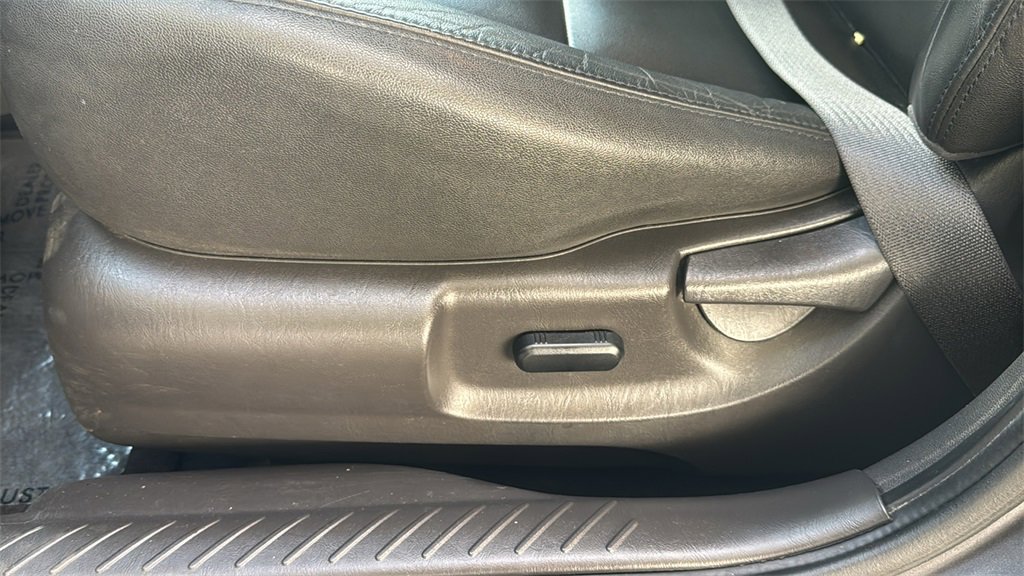 Used 2010 Ford Escape Limited image 19