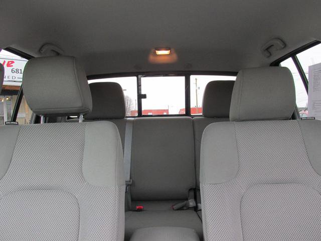 Used 2019 Nissan Frontier SV image 10