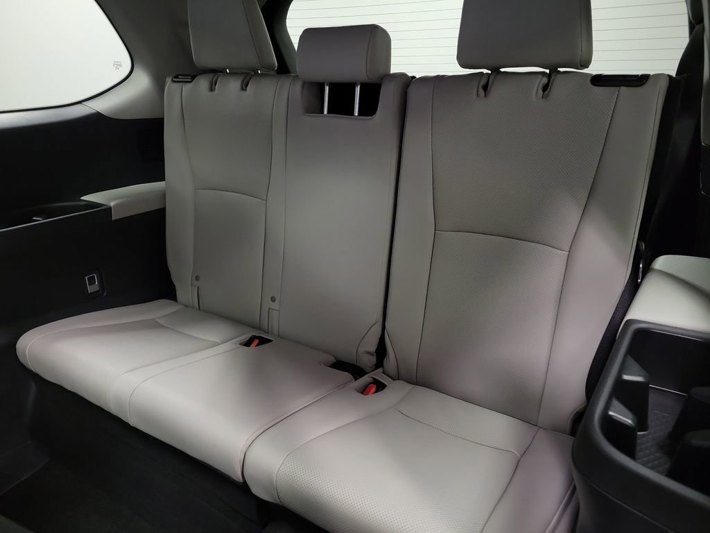 Used 2024 Toyota Grand Highlander XLE image 20