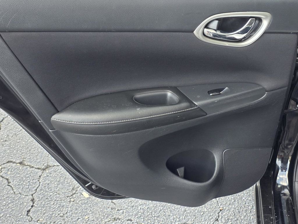 Used 2016 Nissan Sentra SV image 25