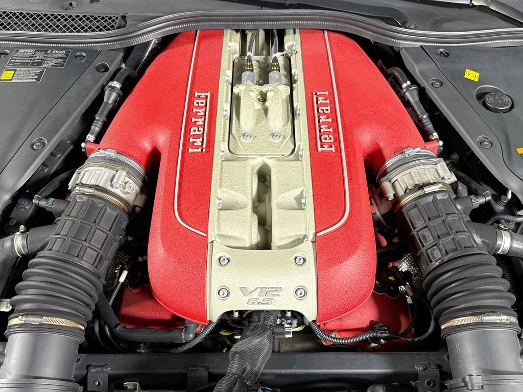 Used 2021 Ferrari 812 GTS RWD image 25