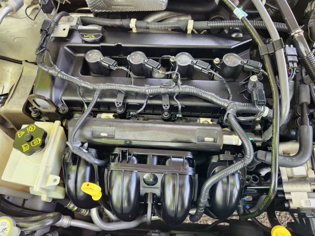 Used 2011 Ford Focus SEL w/ 301A Rapid Spec Order Code image 27