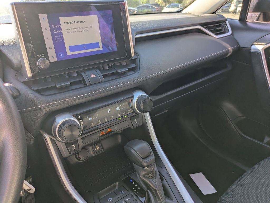 Used 2025 Toyota RAV4 LE image 20
