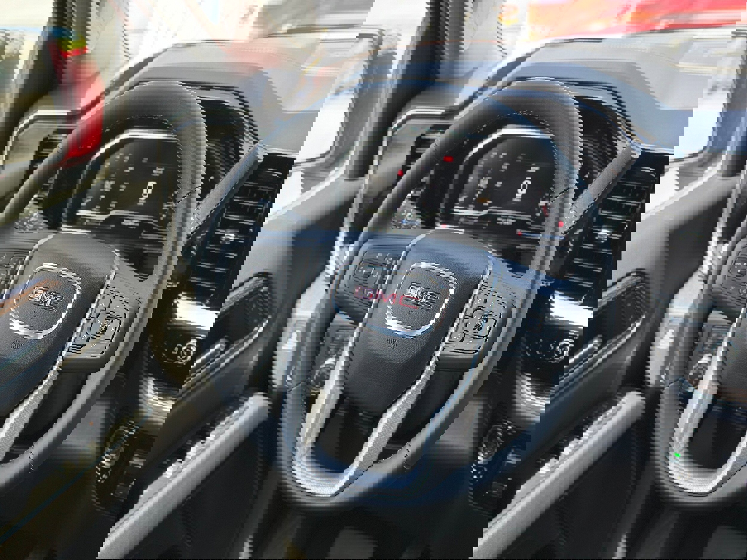 Used 2025 GMC Sierra 1500 SLE AWD/4WD image 14