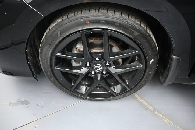 Used 2025 Honda Civic Sport image 32