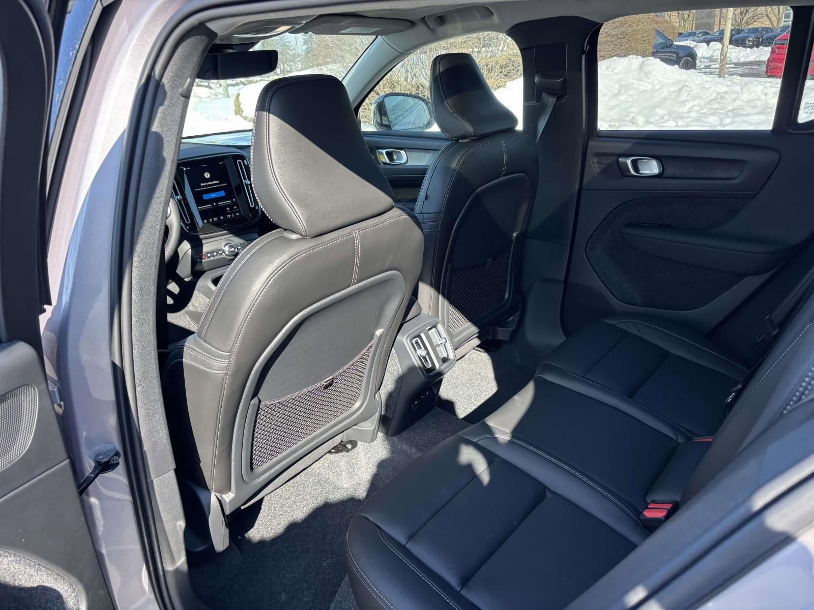 New 2026 Volvo XC40 B5 Ultra w/ Protection Package Premier AWD/4WD image 27