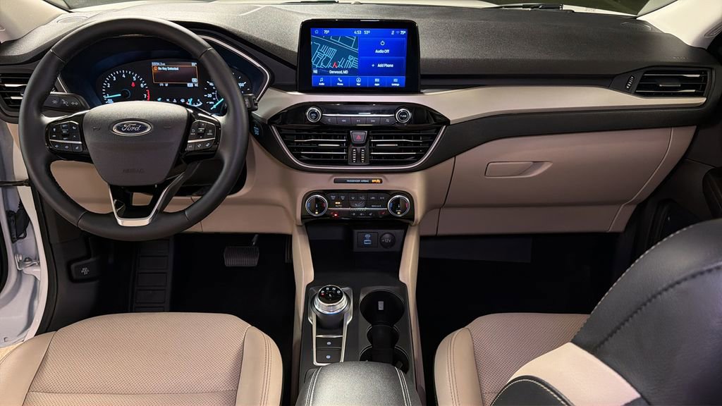 Used 2022 Ford Escape SEL image 16