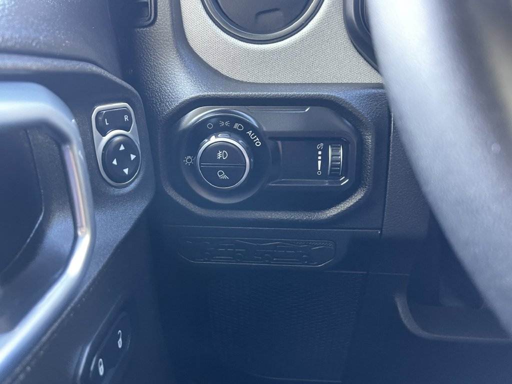 New 2026 Jeep Gladiator Sport AWD/4WD image 35